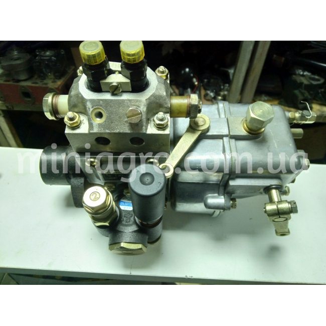 Топливный насос ТНВД двигателя TY-290 для мототрактора X180