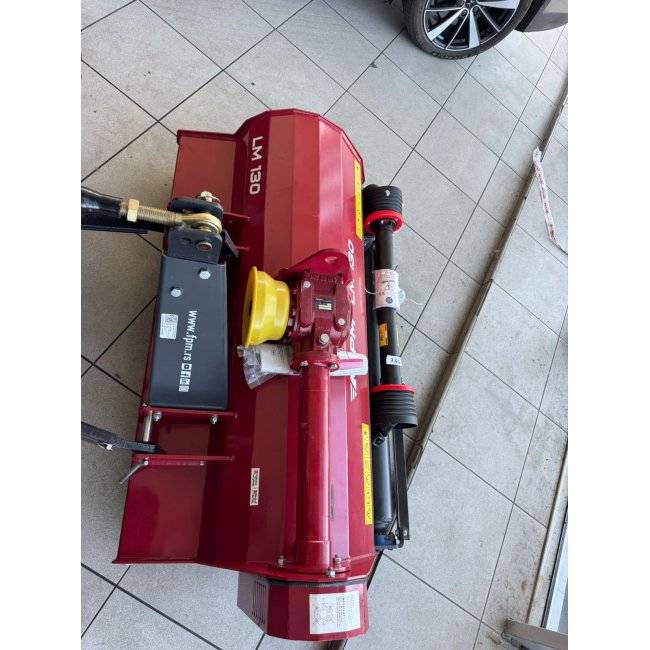 Легкий универсальный мульчер LM 130 (1,30 м с карданом)