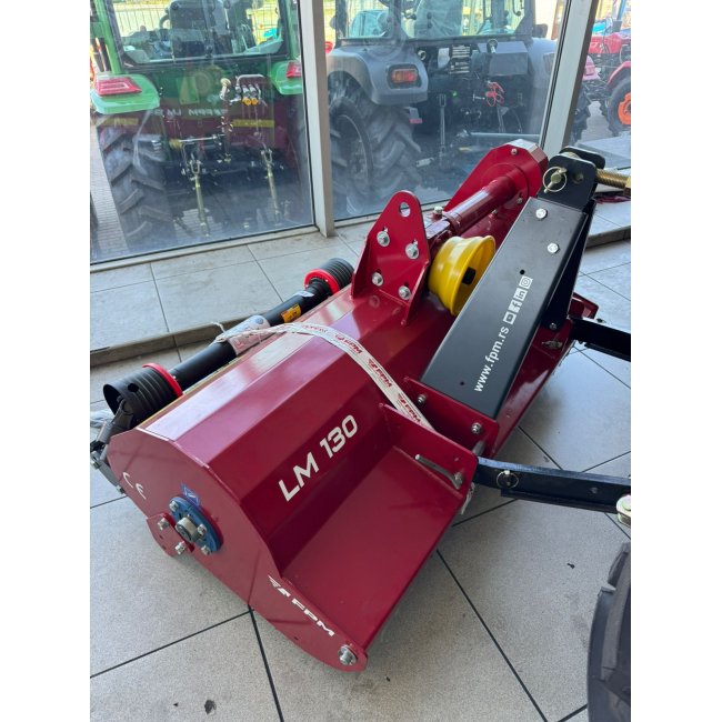 Легкий универсальный мульчер LM 130 (1,30 м с карданом)