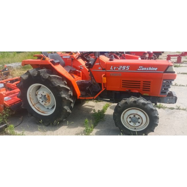 Мінітрактор KUBOTA L1-295 Модельний рік 1991
