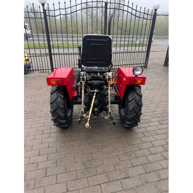 Мінітрактор Xingtai XT-180