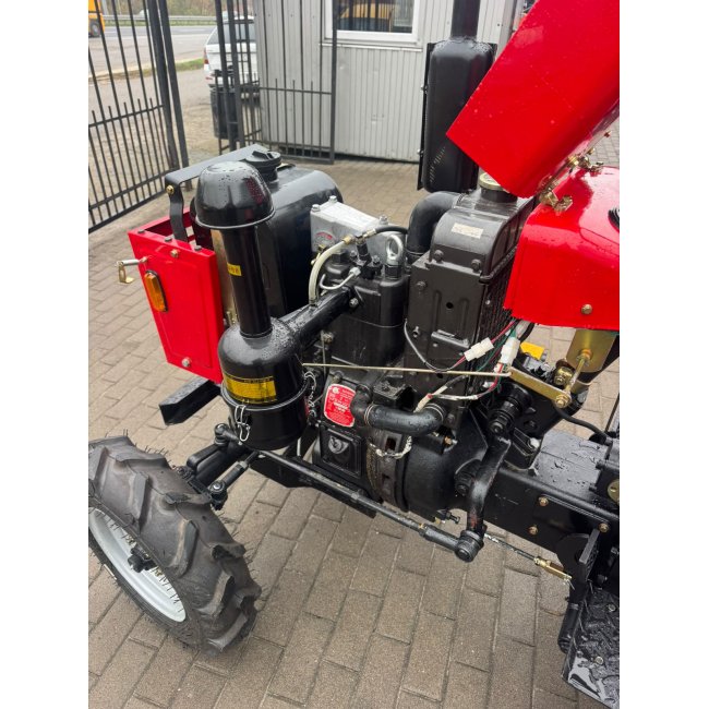 Мінітрактор Xingtai XT-180