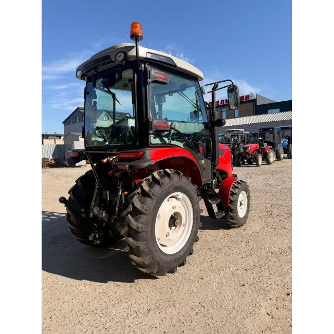 Трактор XINGTAI XT-404RC с кабиной